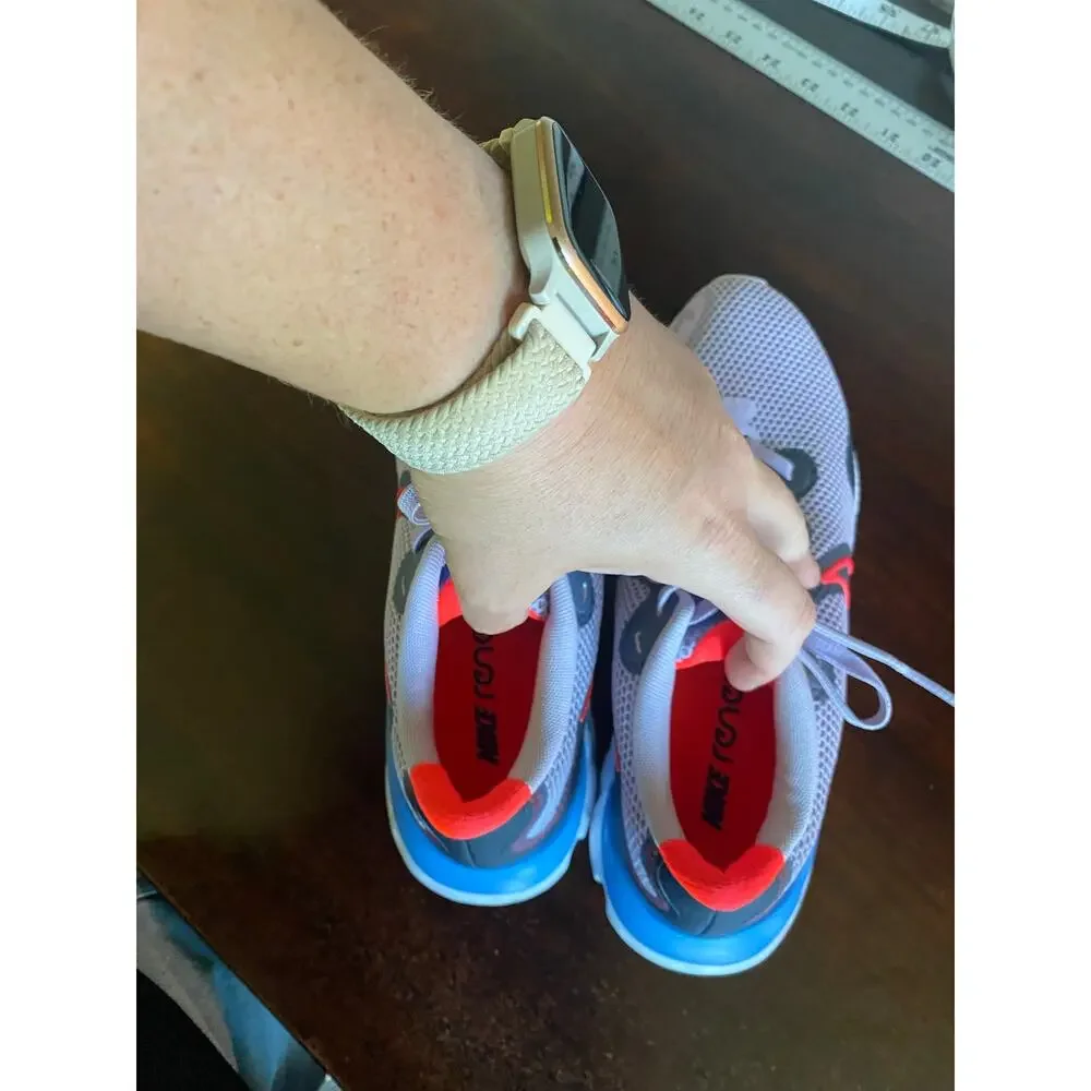NWOT Nike Renew Lavender Ladies 9 Running Training Sneakers